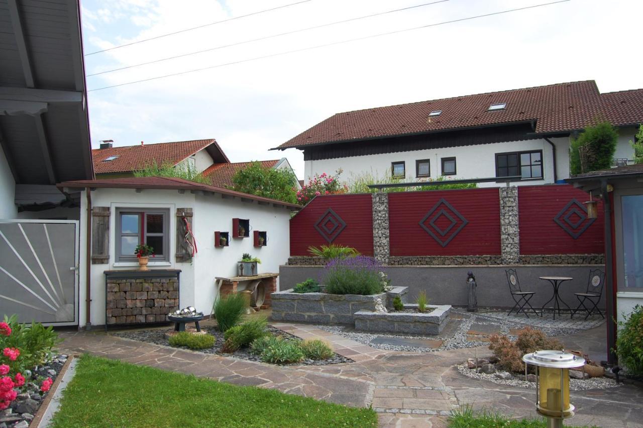 Ferienwohnung & App. Rosemarie Bad Birnbach Exterior foto